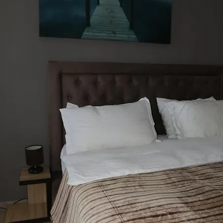 Mamaia-summerland Beachfront *