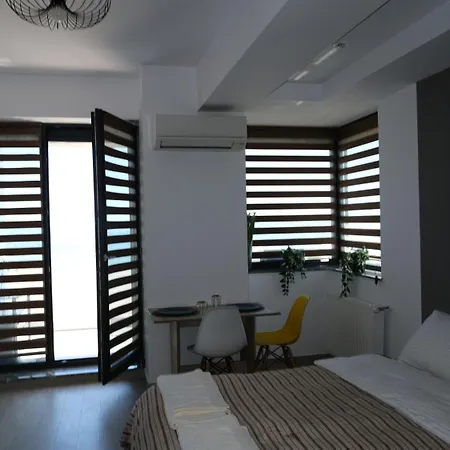 Mamaia-summerland Beachfront Мамая