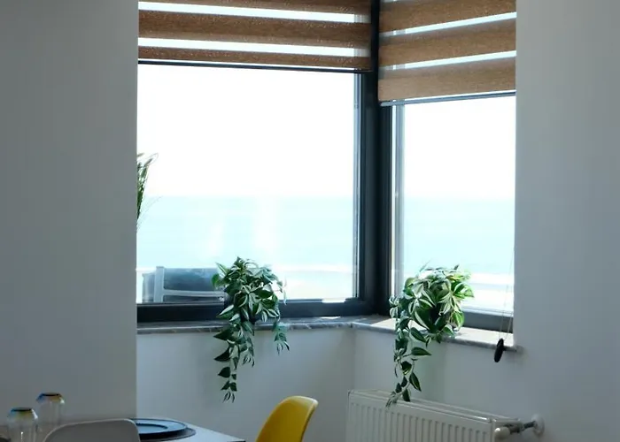 Mamaia-summerland Beachfront شقة